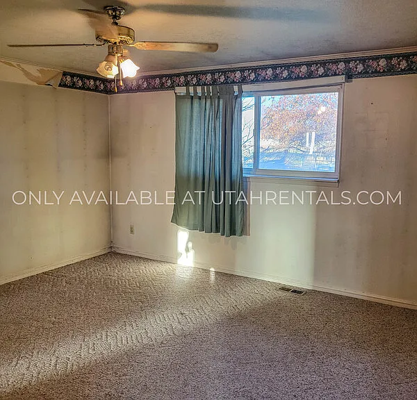 5162 S 800 W — Photo 9
