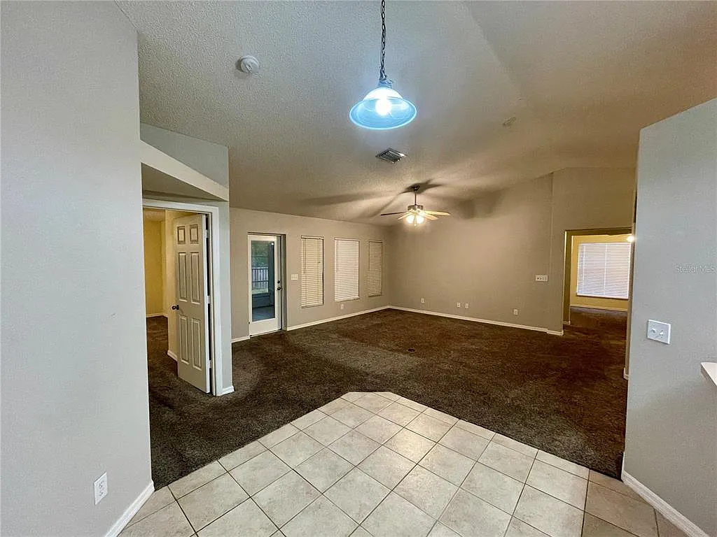 4 bed, 2.0 bath, 1792 sqft, $2,300 — Photo 2