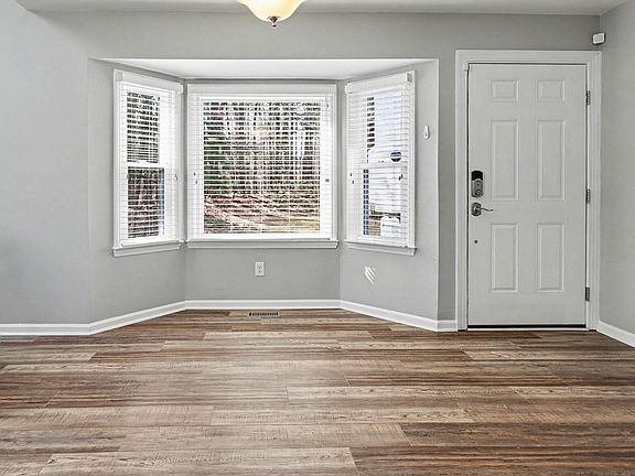 2nd image of 1631 Roanoke St