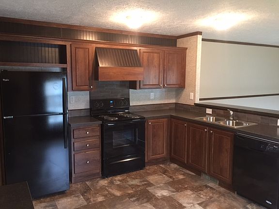 3rd image of 1513 Benjamin Dr