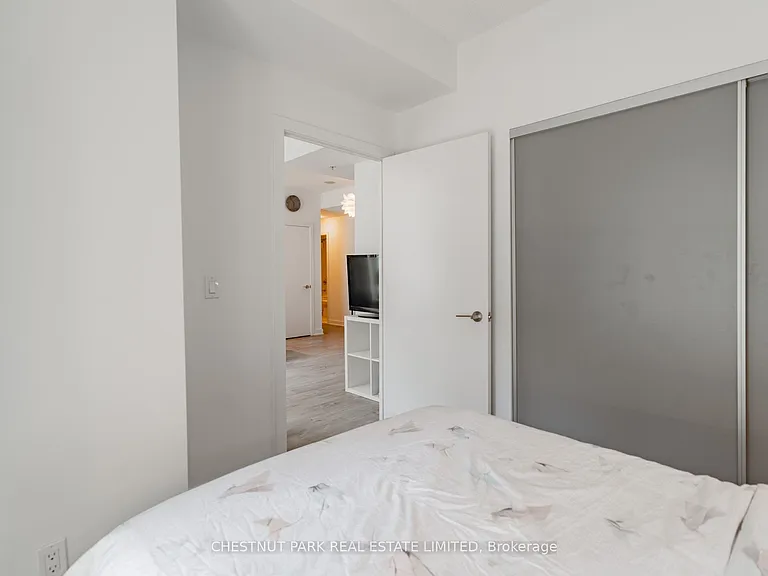 199 Richmond St W #711 — Photo 21
