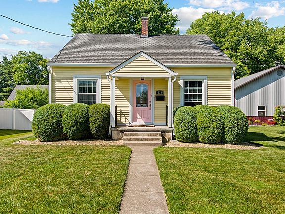 3rd image of 539 Brandon Ave