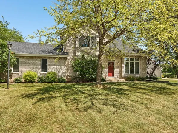 3332 E Debbie DRIVE, Oak Creek, WI 53154
