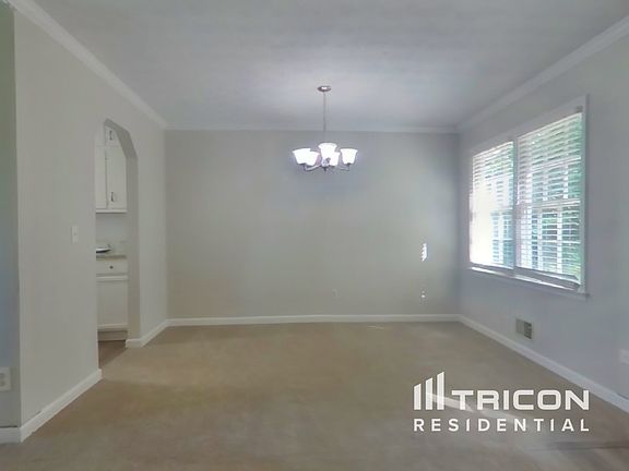 5th image of 4111 Pine Log Dr NW