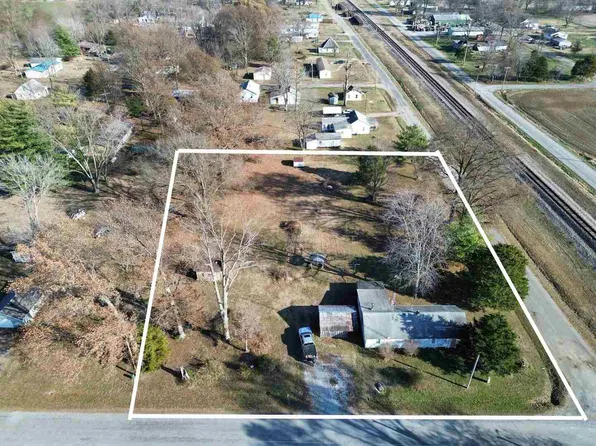 104 N Malone St, Sims, IL 62886