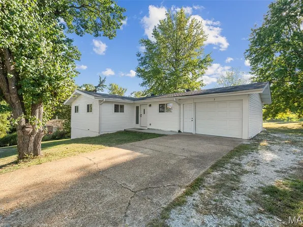 2 Anthony Ct, Arnold, MO 63010