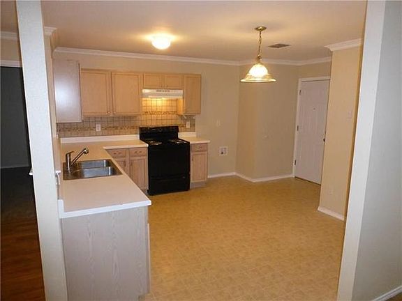 3rd image of 9209 Quarter Horse Ln