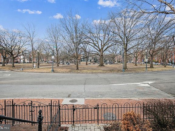 5th image of 17 Logan Cir NW