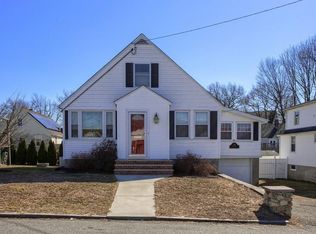 38 Ridge Rd, Methuen, MA 01844