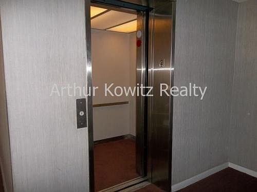 5th image of 1501 Ridgewood Ave Ste 205