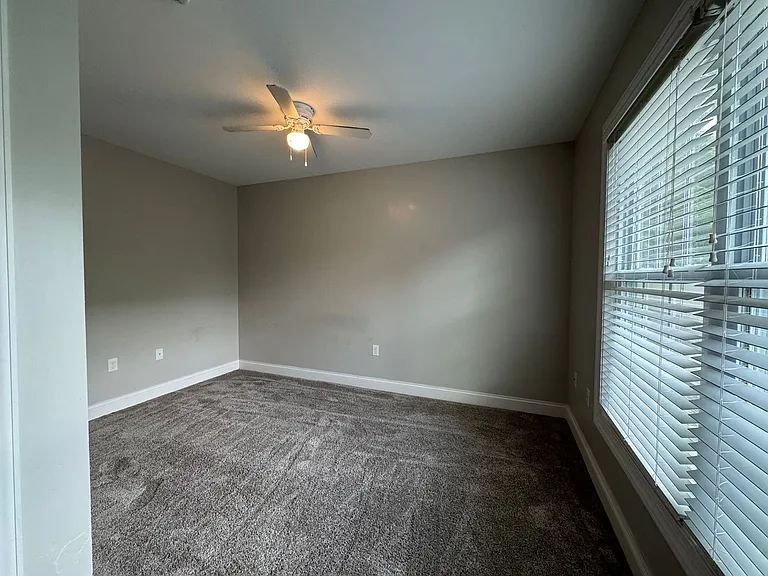 111 Butler Dr — Photo 38
