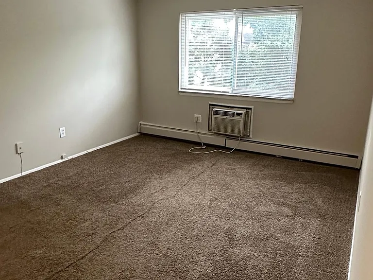1303 Cove Ave #303 — Photo 19