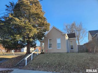 418 Chestnut St, Quincy, IL 62301