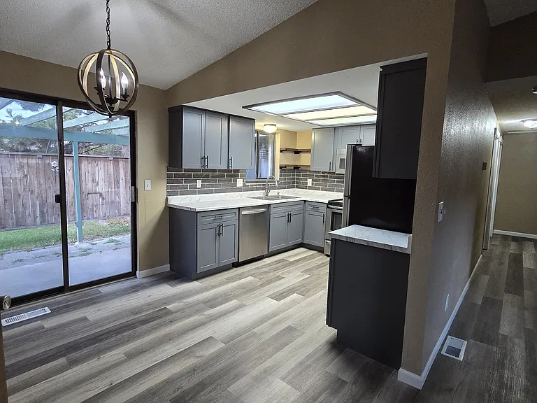 6902 W 3rd Ave — Photo 11