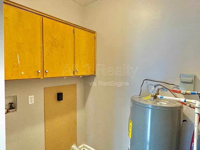 1520 Hogan Rd — Photo 15