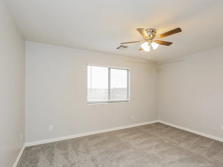 953 E Greenlee Ave — Photo 10