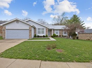 51 Worthy Ct, Fenton, MO 63026