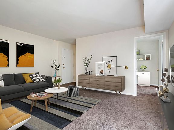 The Columbia - One Bedroom & Den