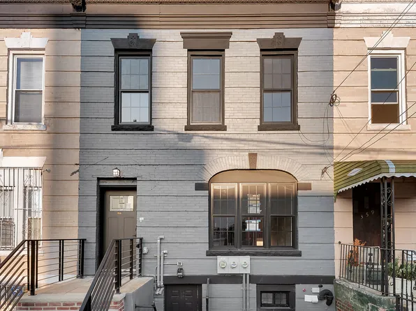 355 East 51st Street image 7 of 12