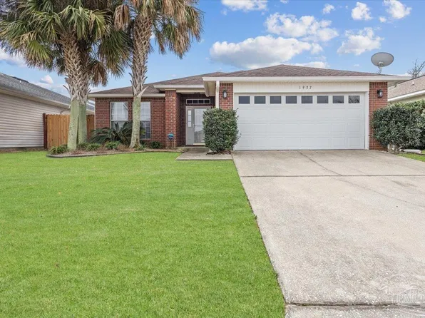 1937 Catline Cir, Navarre, FL 32566