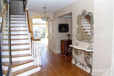 4th image of 142 Altessa Blvd