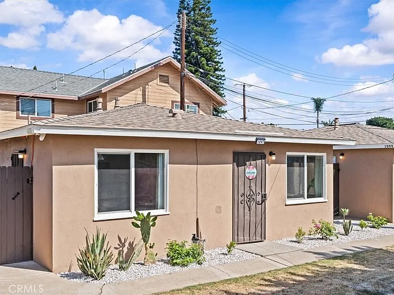 1097 Bonita St — Photo 27