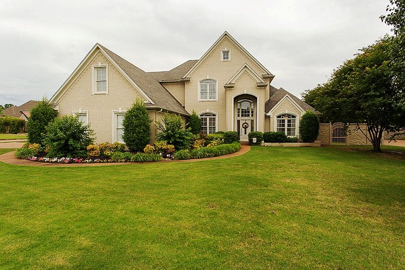 1st image of 9338 Parkgate Dr