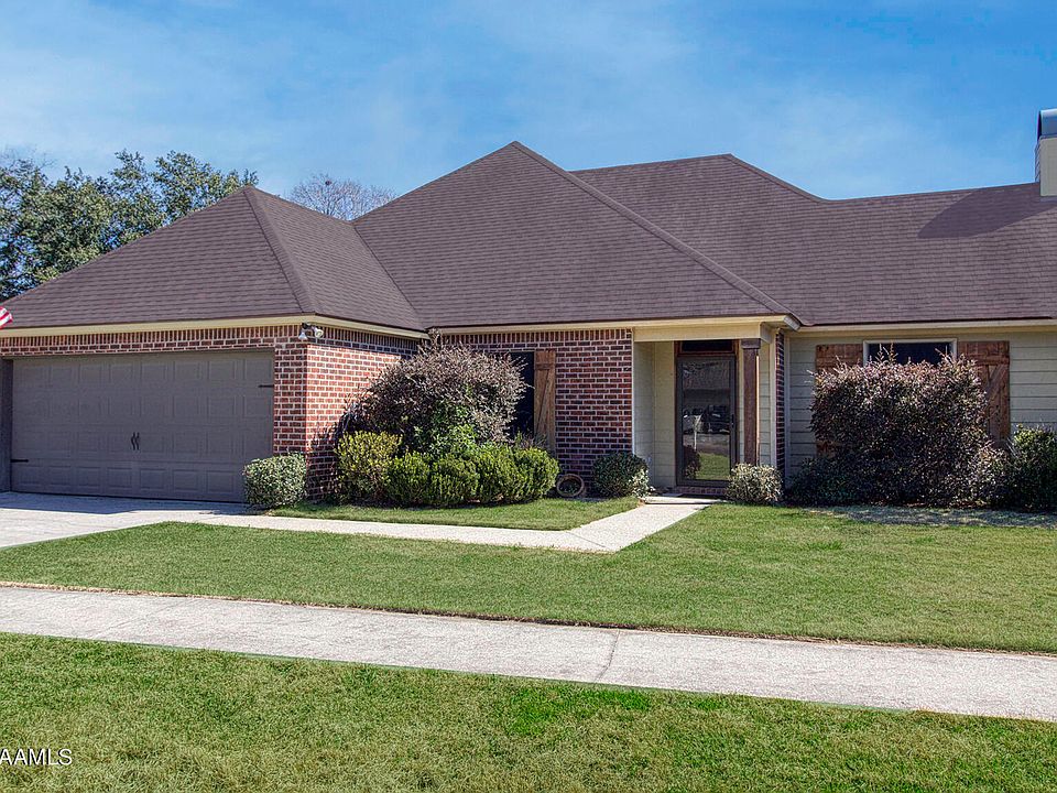 1st image of 308 Magnolia Knee Dr
