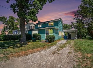 5571 Chagrin Dr, Mentor On The Lake, OH 44060