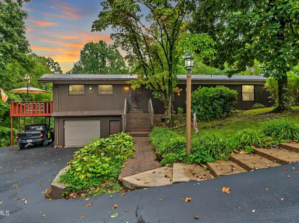 1759 Holton Ave E, Big Stone Gap, VA 24219