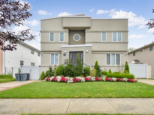 15 Boone St, Staten Island, NY 10314