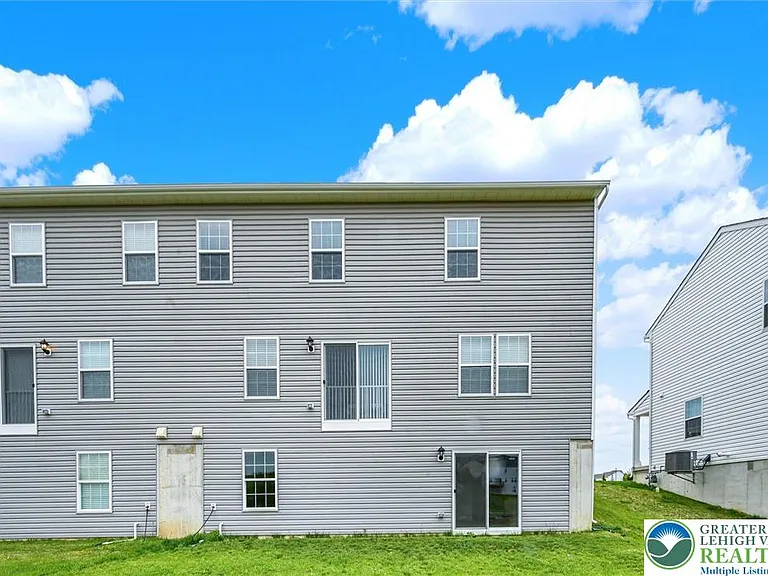 264 Winding Rd — Photo 29