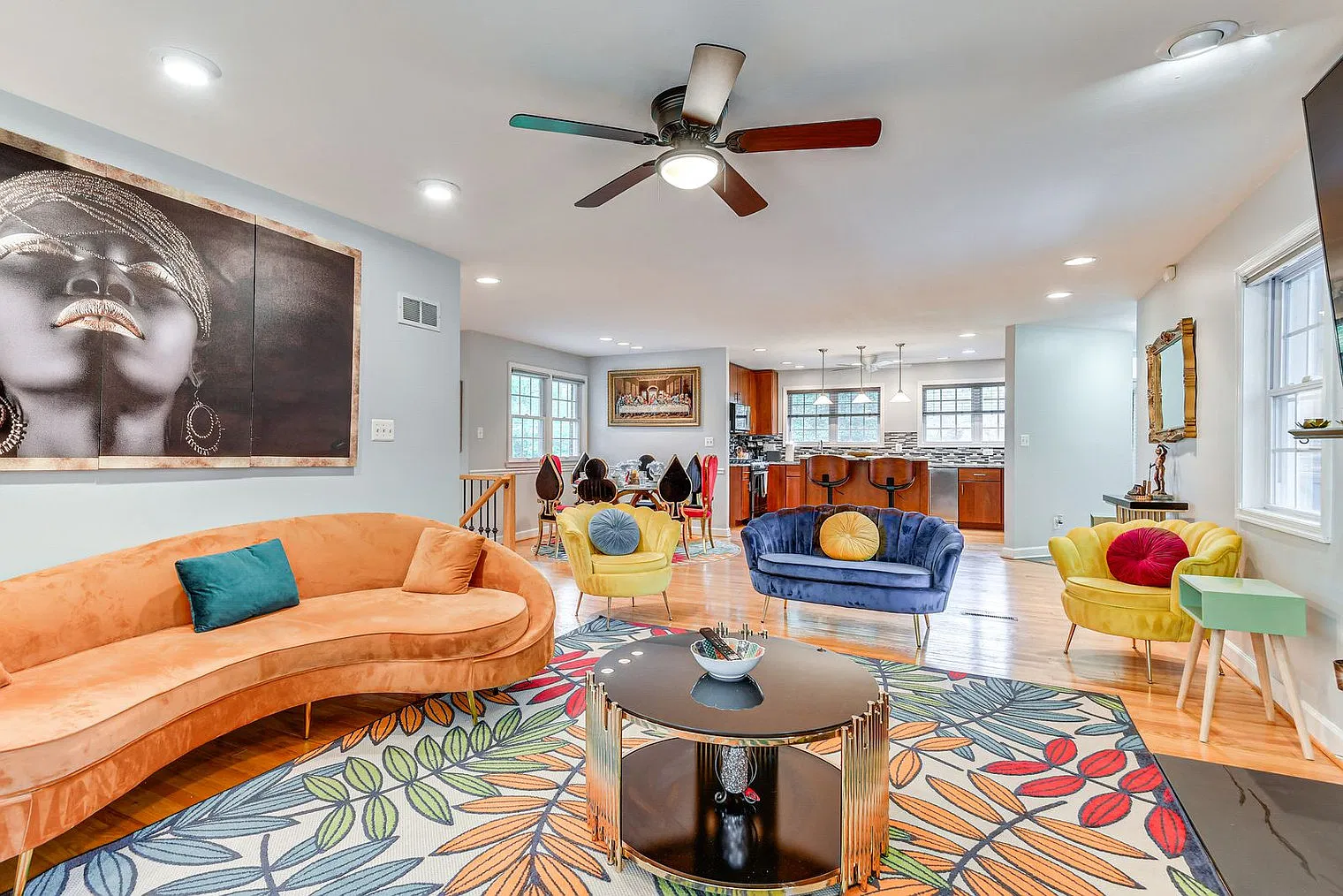 3 bed, 2.0 bath, 2098 sqft, $8,958 — Photo 4