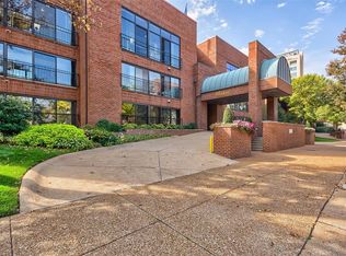 4554 Laclede Ave APT 204, Saint Louis, MO