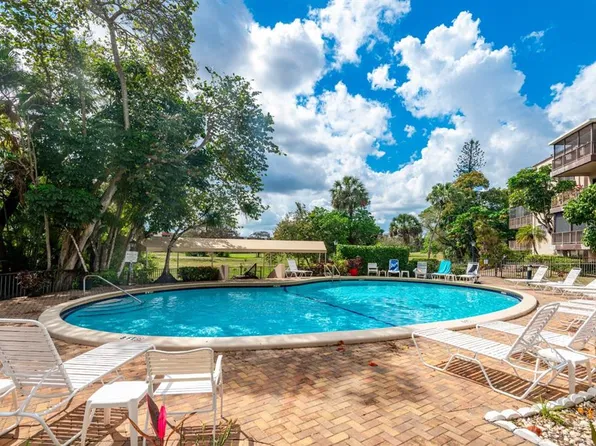 5961 N Falls Circle Dr APT 411, Lauderhill, FL 33319