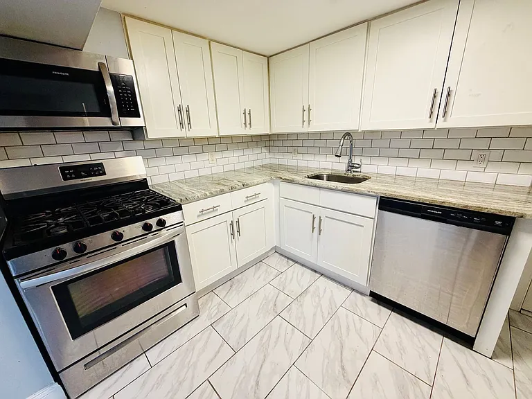 501 Spring Rd #A-C — Photo 10