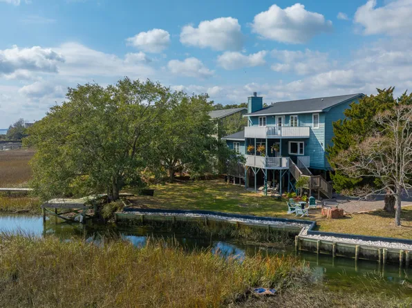 208 William St, Mount Pleasant, SC 29464