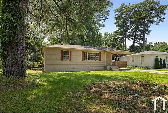 149 Rose Dr — Photo 3