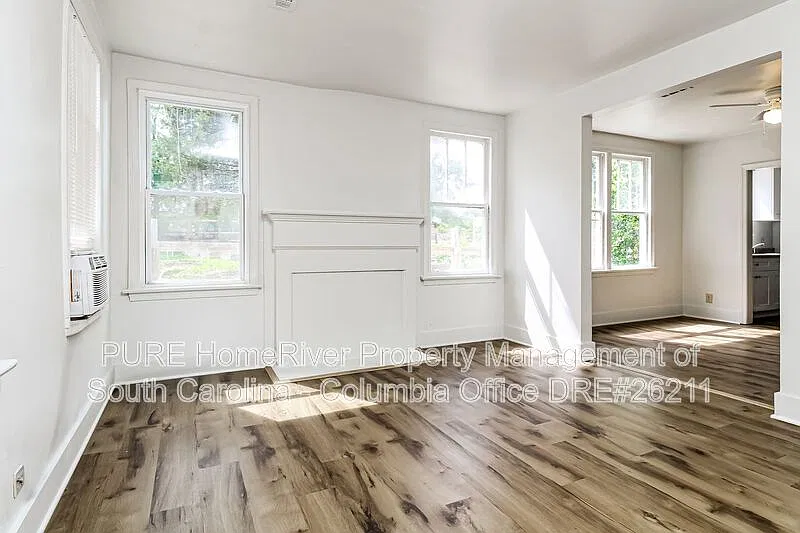 2 bed, 1.0 bath, 928 sqft, $1,050 — Photo 4