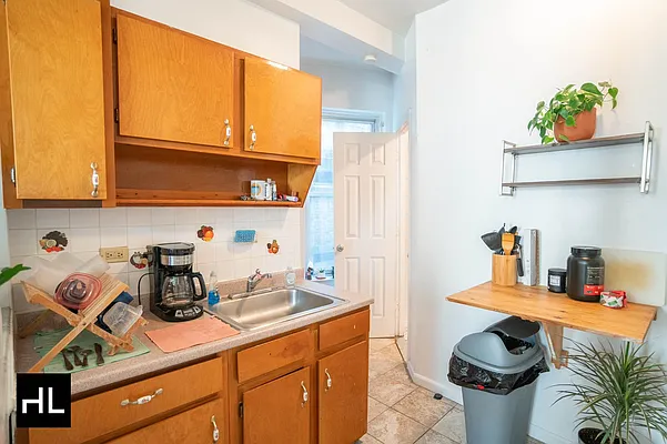 Rented by Highline Residential | media 9