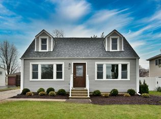 601 E Prairie Ave, Lombard, IL 60148