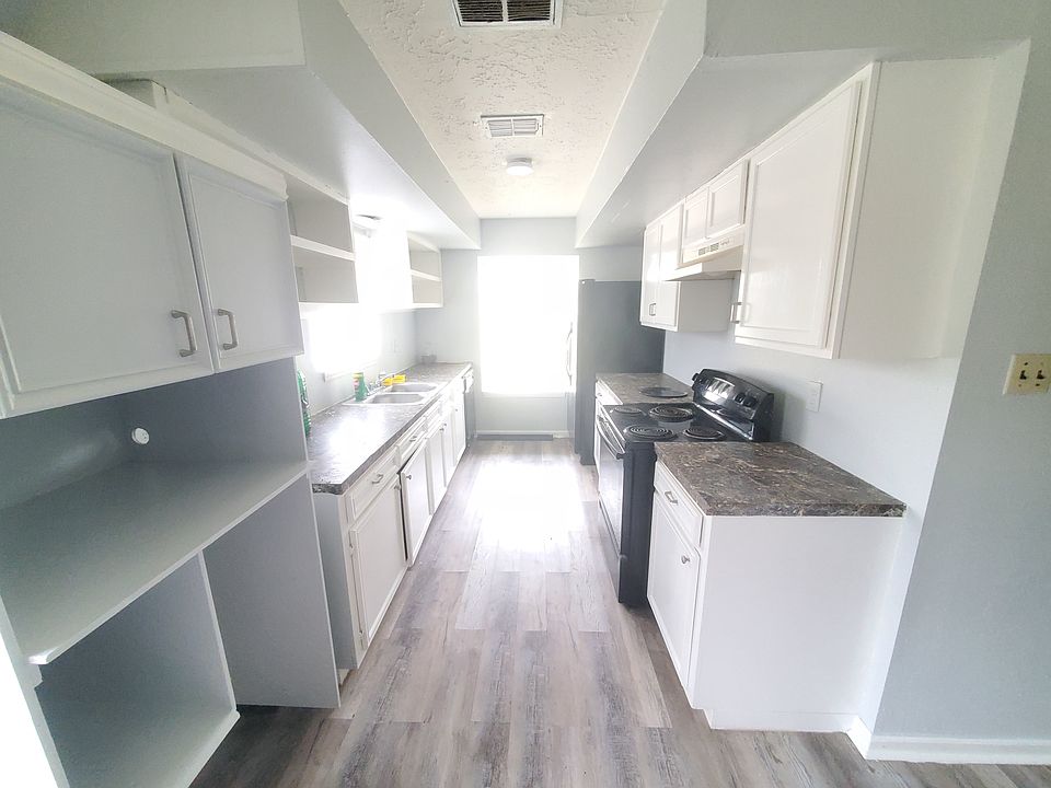 1st image of 11602 Summerwood Ln