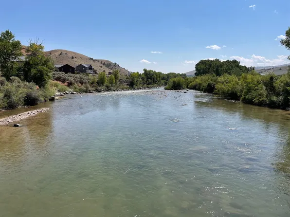 7 Crystal Ave, Dubois, WY 82513