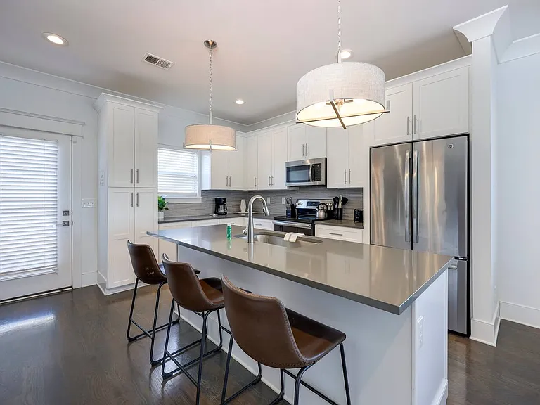 6511 Robertson Ave #1 — Photo 6
