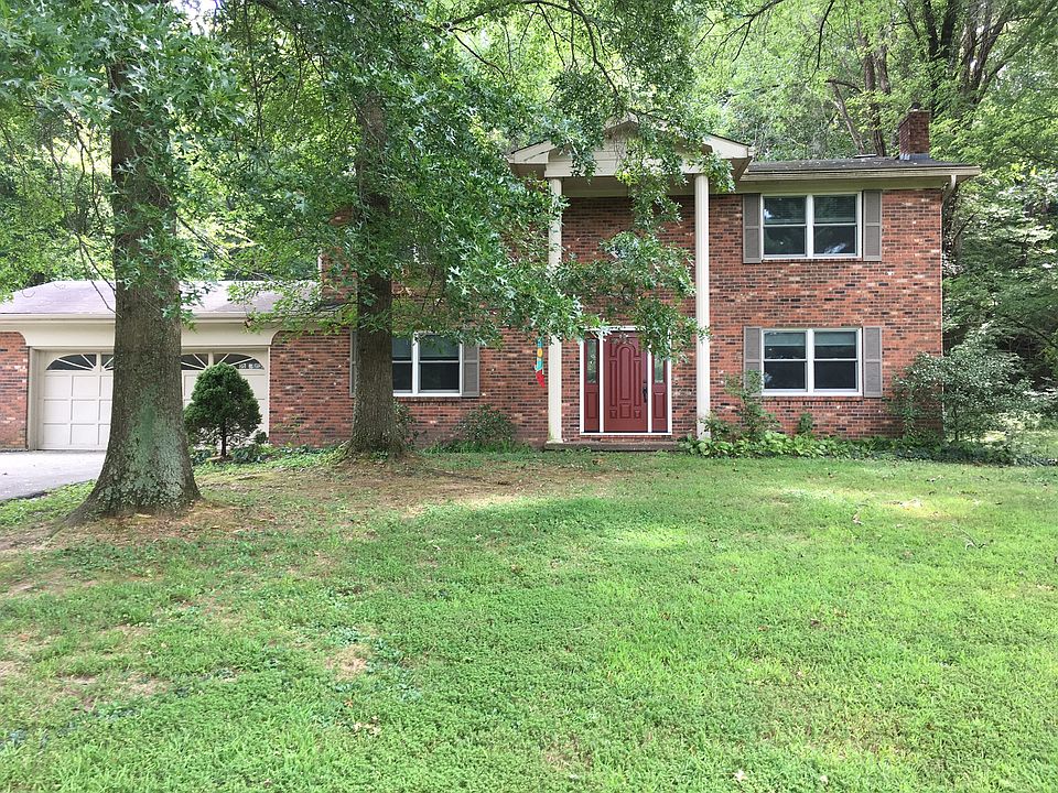 2nd image of 3272 Jenny Ln