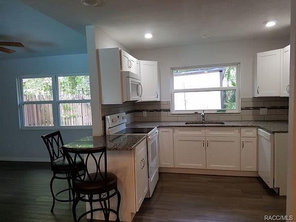 4th image of 3754 S Centennial Ave