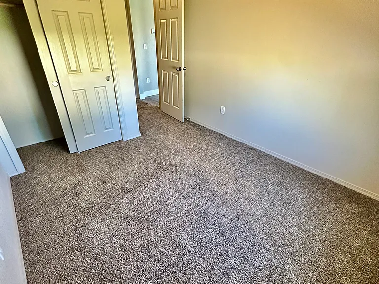 16928 Loggia Ave — Photo 13