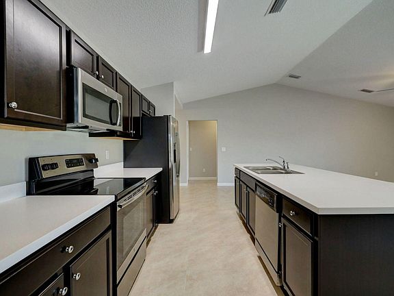 5th image of 3099 SW Briggs Street