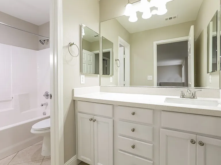8735 Le Agavi Ct — Photo 16