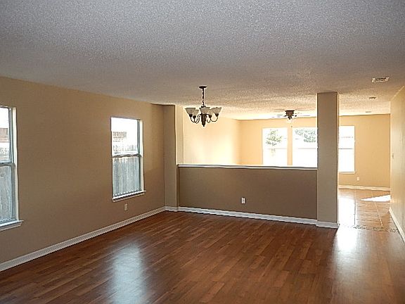 2nd image of 1406 Kokopelli Dr